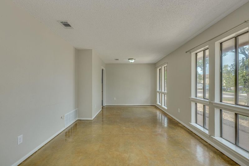 7505 Hill Meadow CIR, Austin, TX 78736