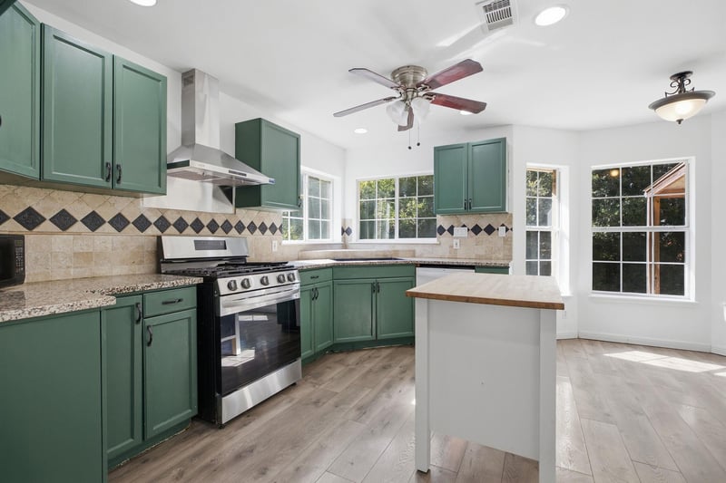703 Post Oak CIR, Cedar Park, TX 78613