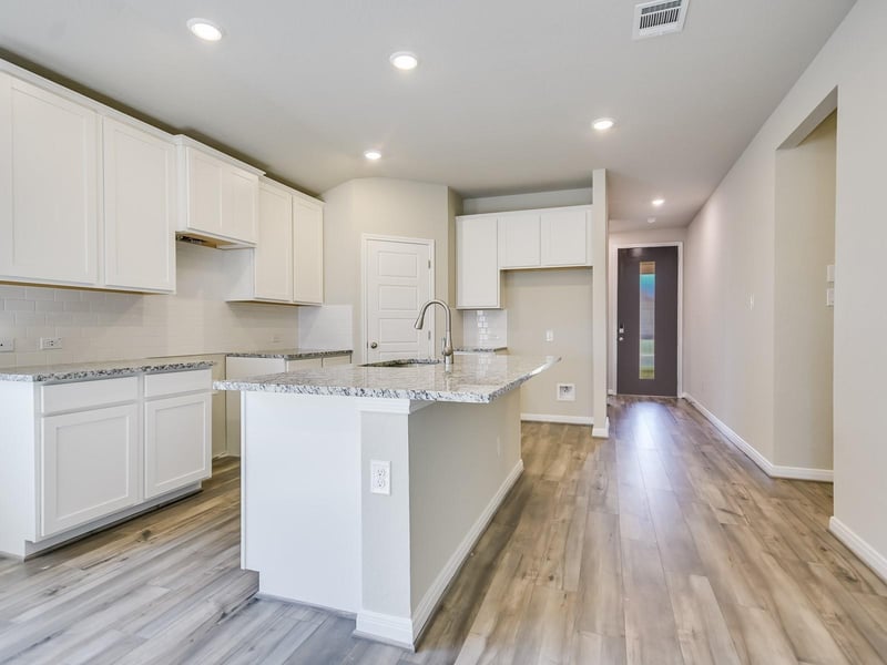 807 Universal DR, Hutto, TX 78634