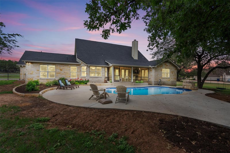 208 Neal DR, Liberty Hill, TX 78642