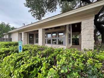 3737 Williams DR, Georgetown, TX 78628