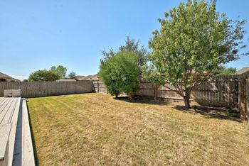 8206 Arezzo DR, Round Rock, TX 78665