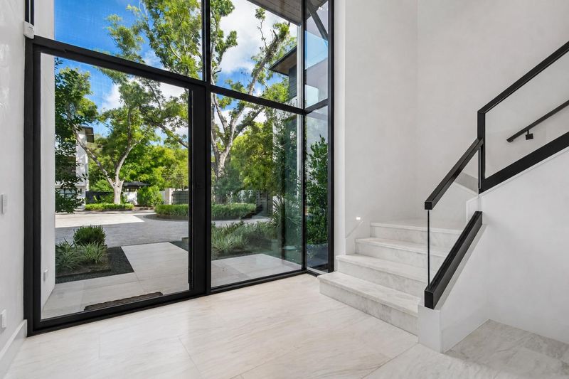 2503 Westlake DR #301, Austin, TX 78746