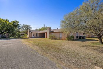 2402 Cottonwood DR, Georgetown, TX 78628