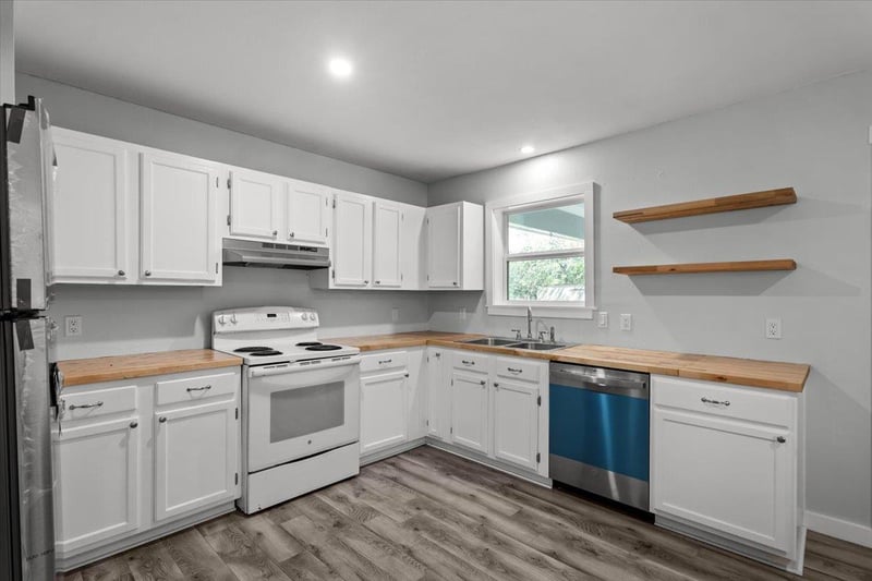168 Sunset HTS, Bastrop, TX 78602