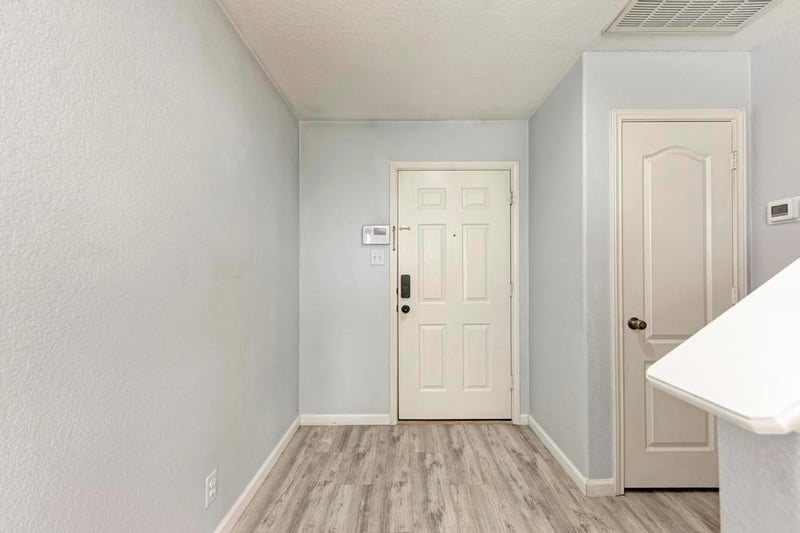 530 Sheep Trail DR, Kyle, TX 78640