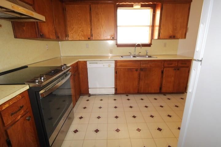 1603 Hughes Ave, Copperas Cove, TX 76522