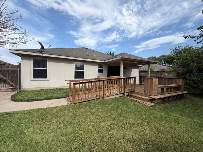 507 Decker DR, Hutto, TX 78634