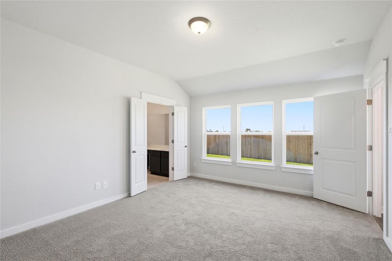 709 Red Wolf DR, Jarrell, TX 76537