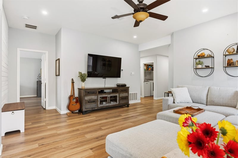 2712 Hearthsong Loop, Round Rock, TX 78665