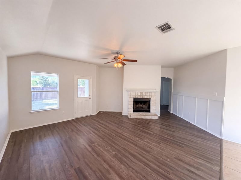 404 Timothy John DR, Pflugerville, TX 78660