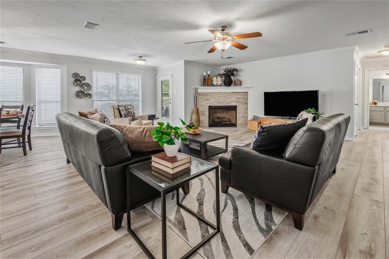 1214 Martinsville LN, College Station, TX 77845