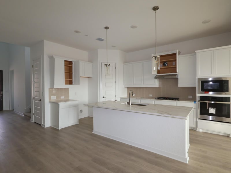 804 Corvallis DR, Leander, TX 78641