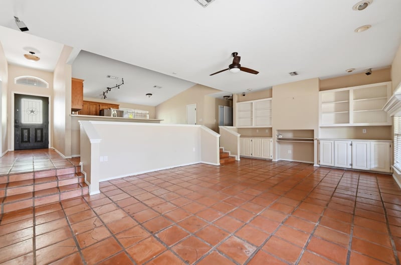 1068 Memorial CIR, New Braunfels, TX 78130