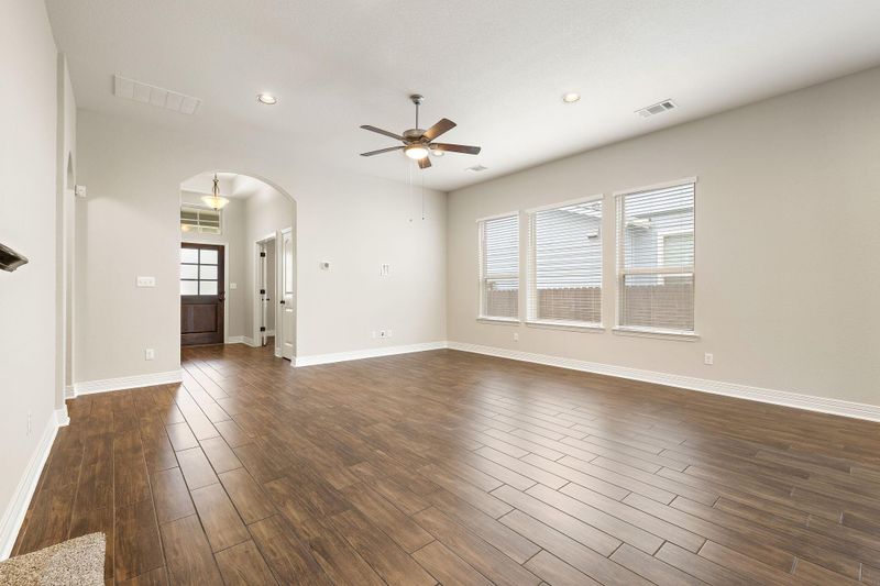 2137 Ringstaff RD, Leander, TX 78641