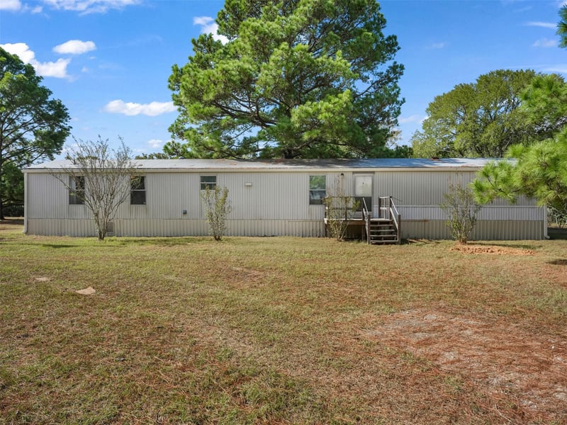 133 Pine Valley Loop, Smithville, TX 78957
