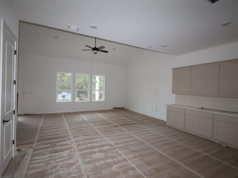 4017 Waxahachie RD, Leander, TX 78641
