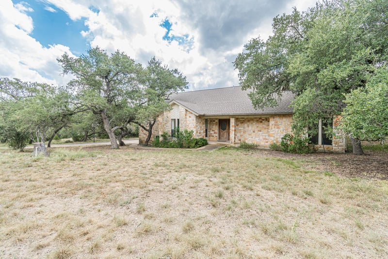 1047 Windmill RD, Dripping Springs, TX 78620