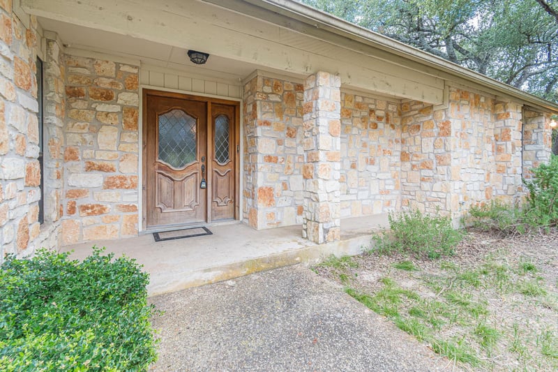 1047 Windmill RD, Dripping Springs, TX 78620