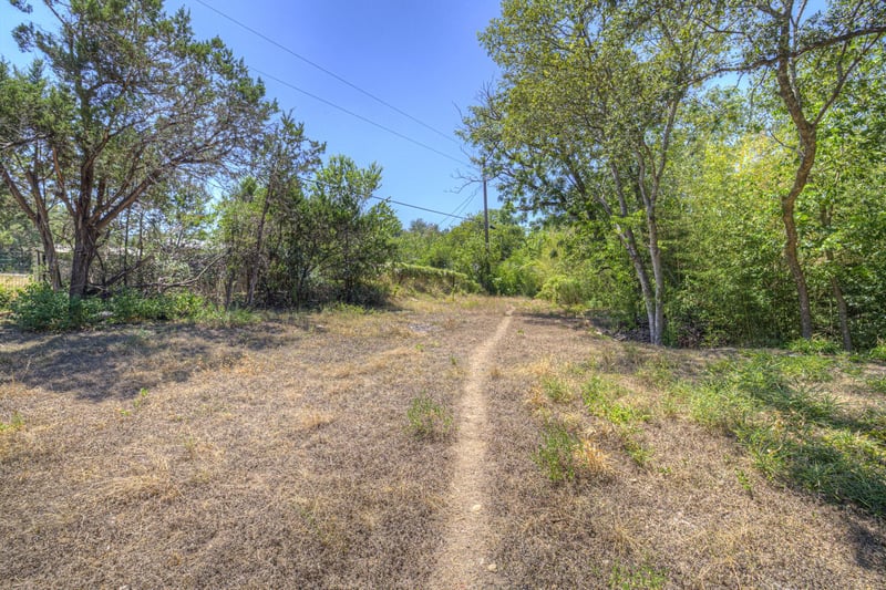 355 E Clark ST, Canyon Lake, TX 78133