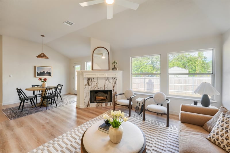 1012 N Railroad Ave, Pflugerville, TX 78660