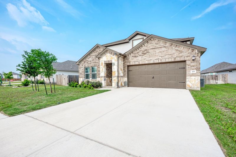305 Windy Reed RD, Hutto, TX 78634
