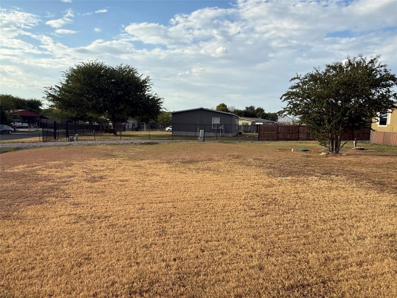 109 Cross Meadow CV, Hutto, TX 78634