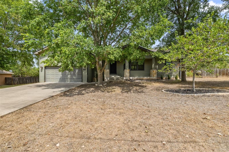 116 Laumaia LN, Bastrop, TX 78602