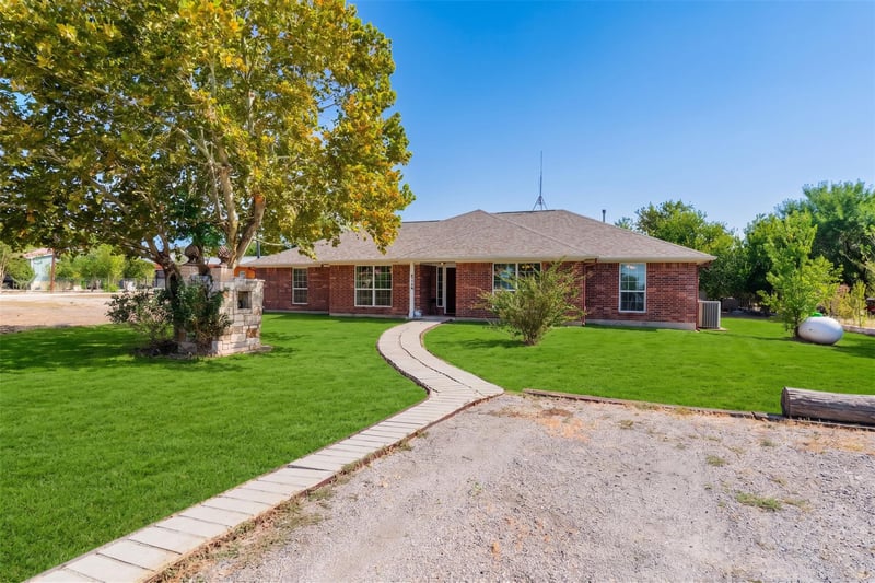 770 Green Acres, Georgetown, TX 78626