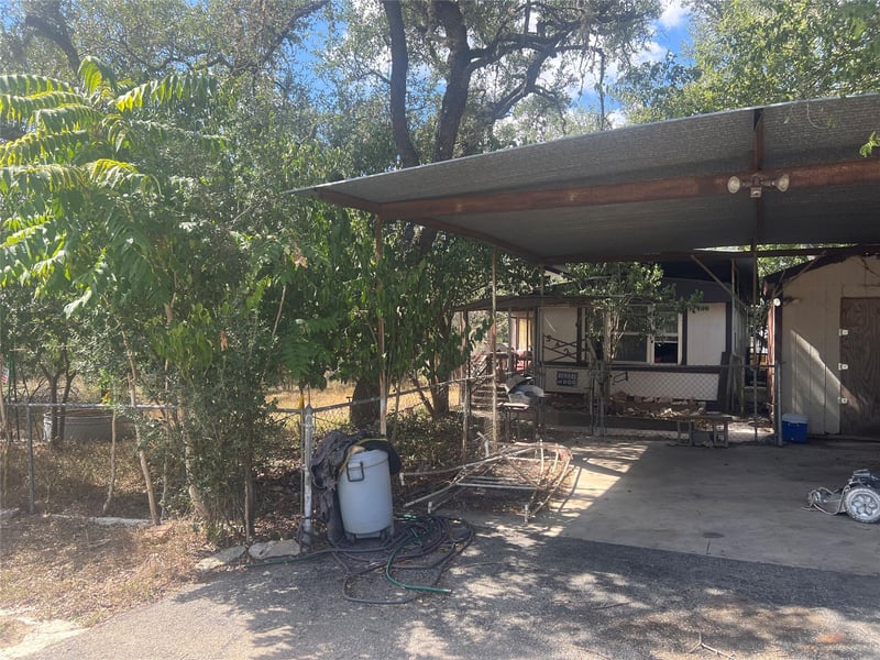 542 Flintstone DR, Canyon Lake, TX 78133