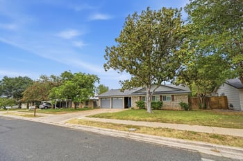 7004 Whispering Oaks DR, Austin, TX 78745