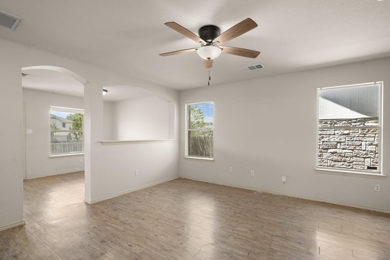 1025 Betty Baker CV, Pflugerville, TX 78660