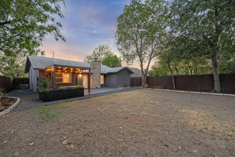 2008 Carriage Park LN, Austin, TX 78727