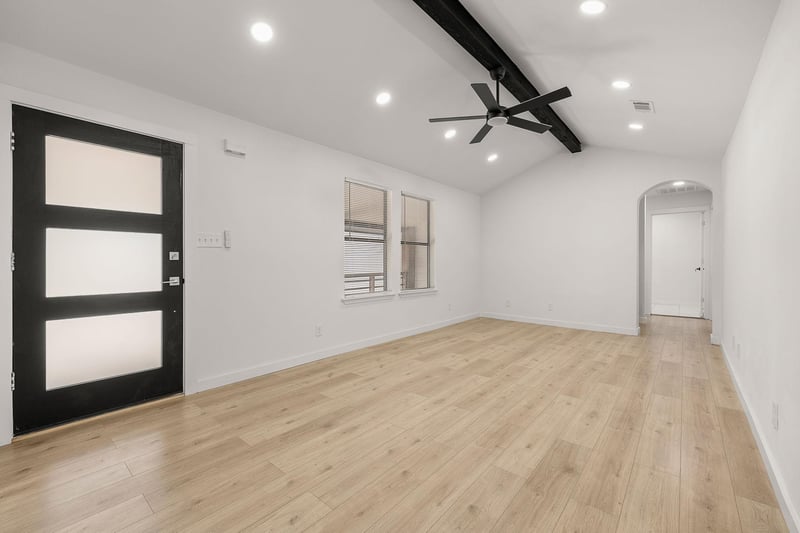 349 Forest Lake DR, Del Valle, TX 78617