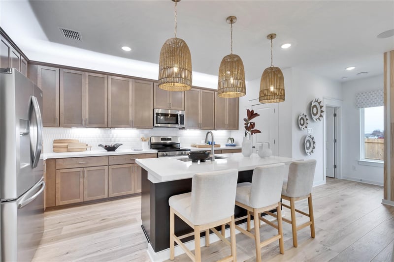 120 Bouldin Acres Ps, San Marcos, TX 78666