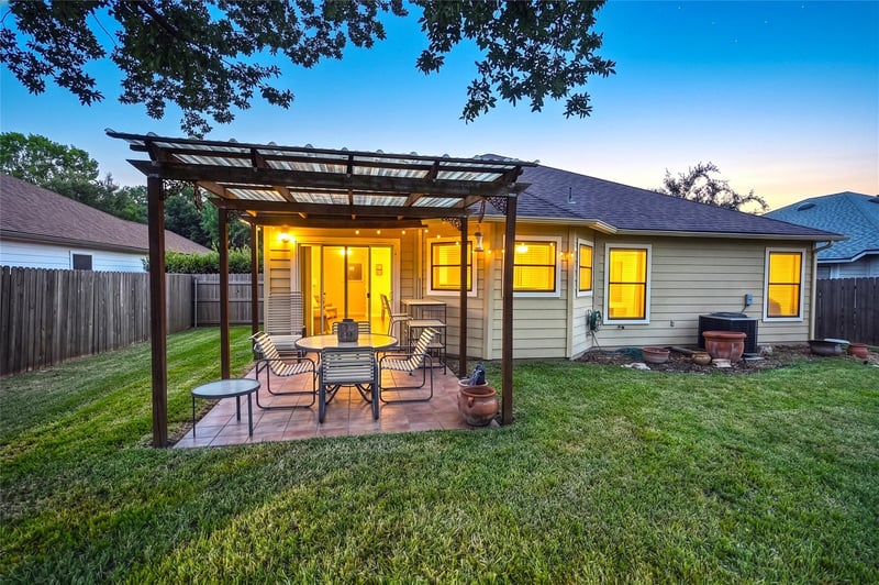 762 Pinehurst DR, New Braunfels, TX 78130