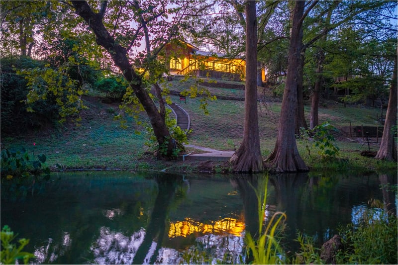 2221 Gruene RD, New Braunfels, TX 78130