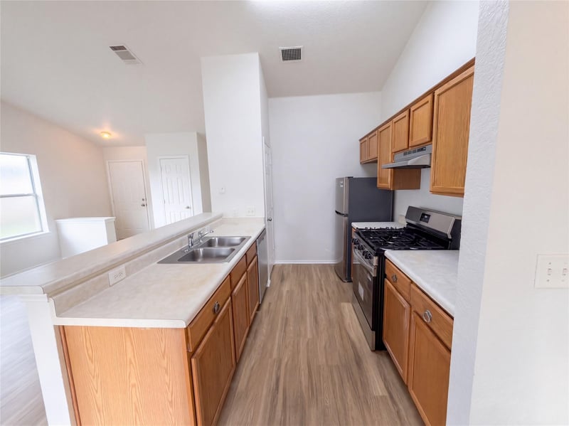 172 Prairie Springs Loop, Georgetown, TX 78626
