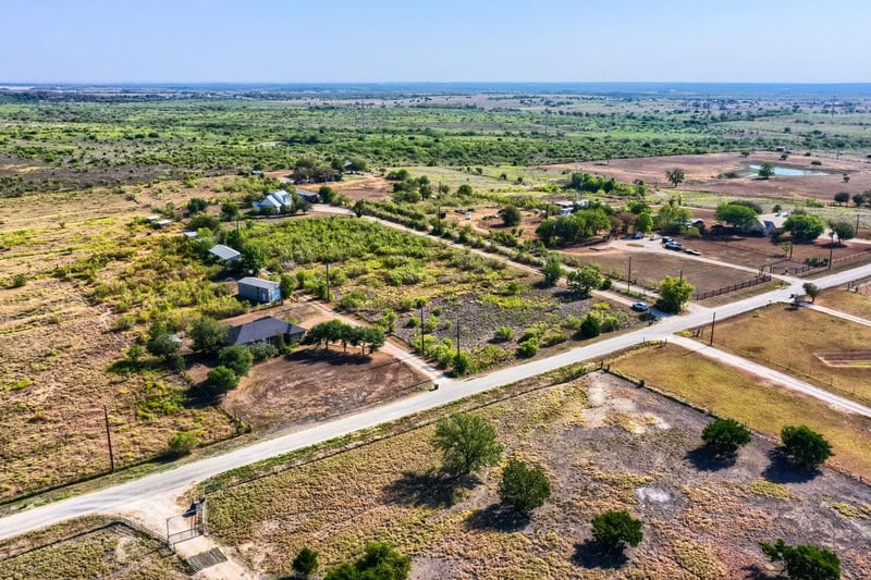 1345 Rich LN, Buda, TX 78610