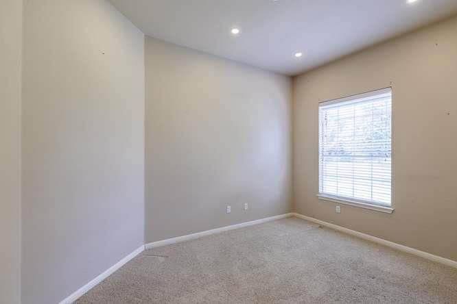 220 Hobby Horse, Liberty Hill, TX 78642