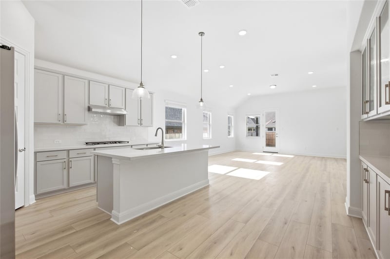 241 Mango CIR, Buda, TX 78610