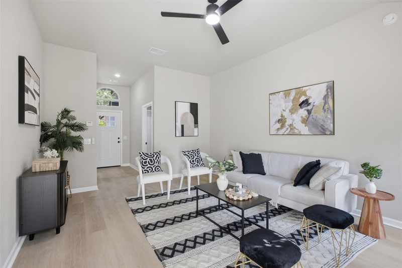 812 Honeysuckle DR, Leander, TX 78641