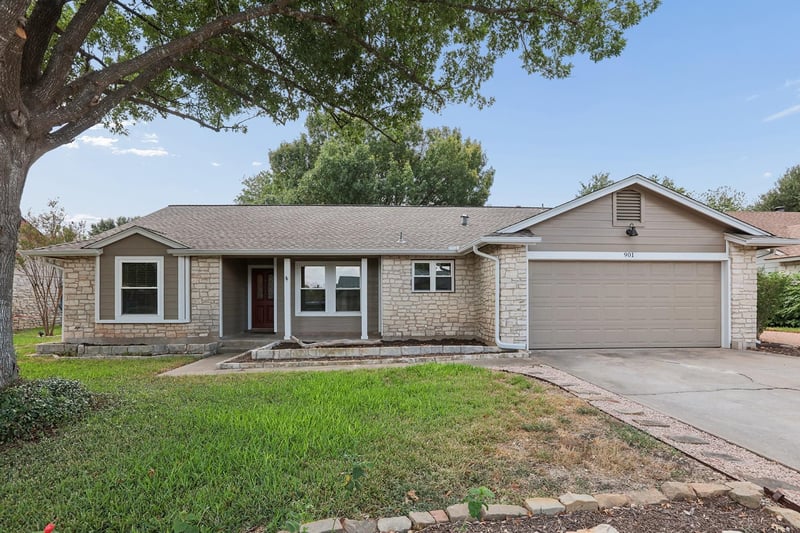 901 Ramble Creek DR, Pflugerville, TX 78660