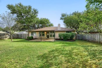 201 Woodstone DR, Georgetown, TX 78628