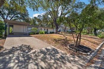 2703 Princeton DR, Austin, TX 78741