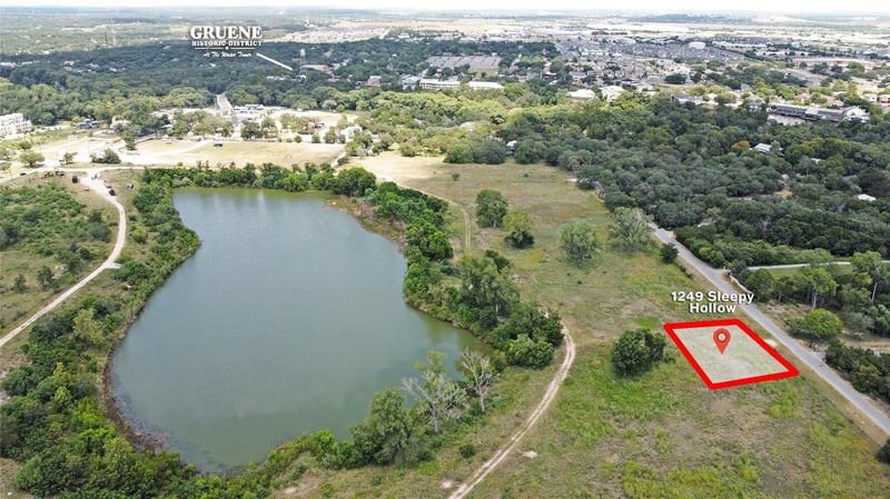 1249 Sleepy Hollow LN, New Braunfels, TX 78130