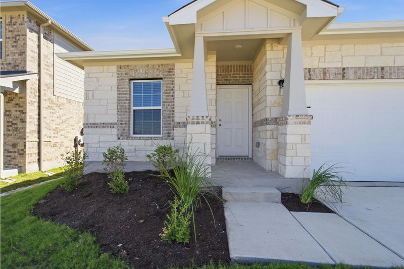 435 Grey Leaf RD, Buda, TX 78610