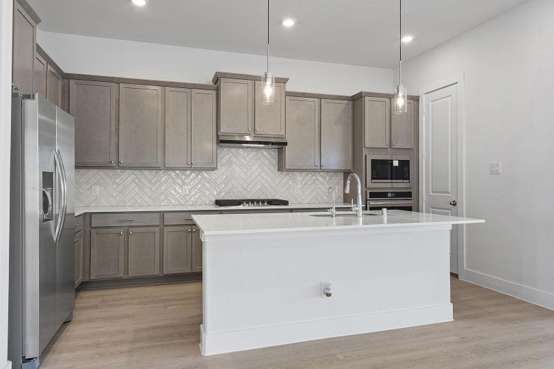 116 Hadleigh DR, Hutto, TX 78634