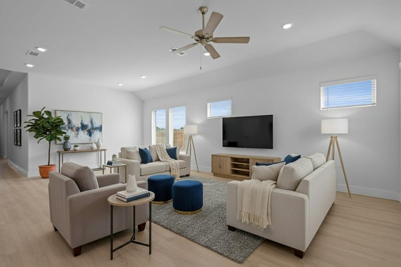 116 Hadleigh DR, Hutto, TX 78634