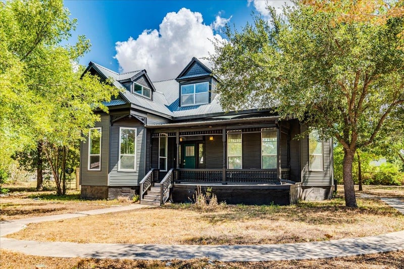 302 N Fm 1660 Hw, Hutto, TX 78634